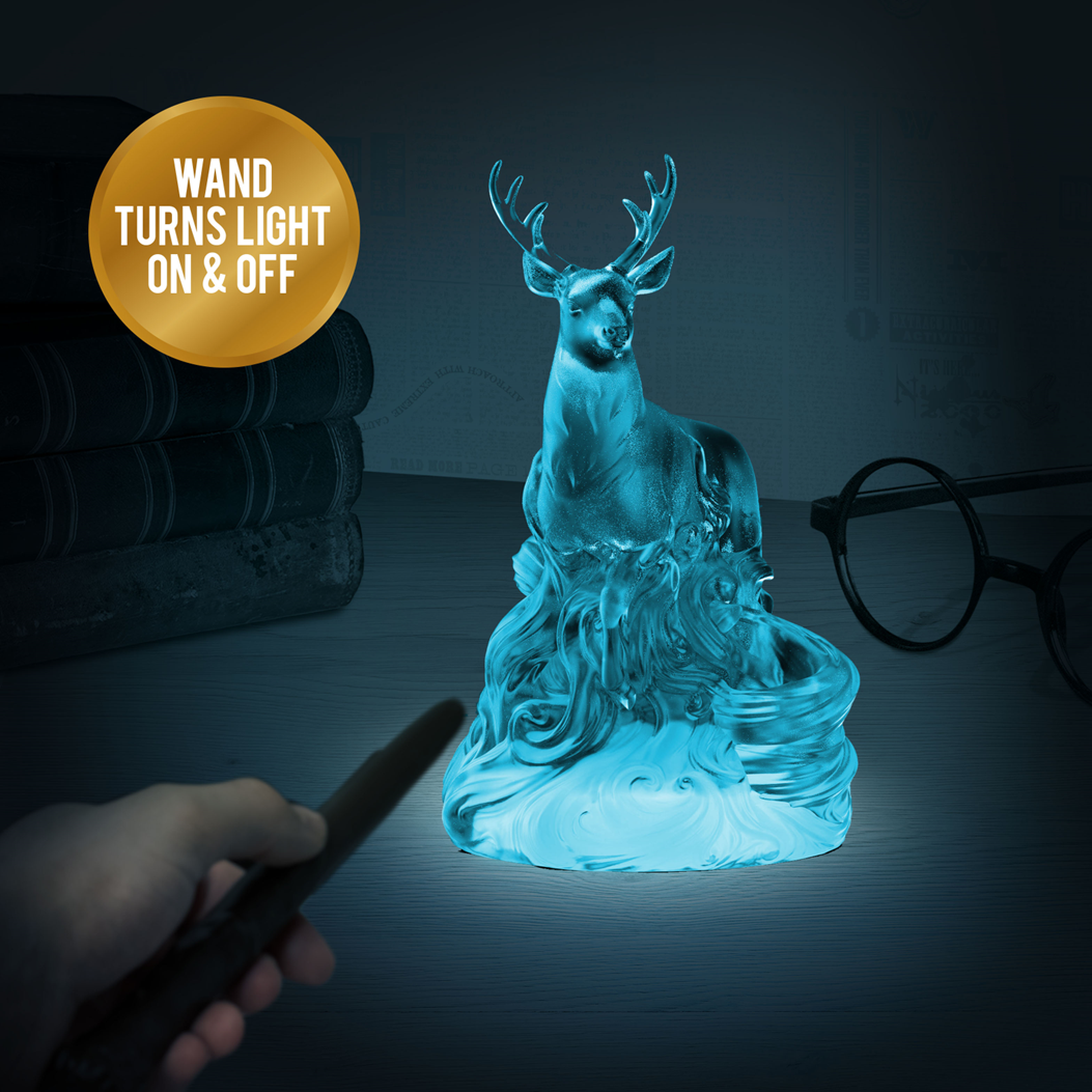Lampe patronus avec baguette