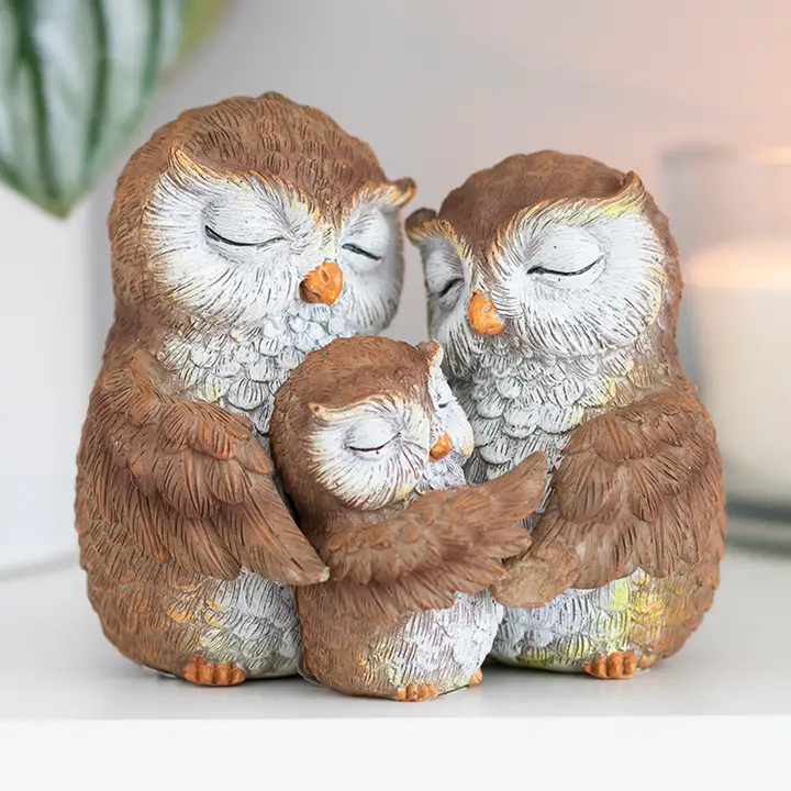 Figurines famille hiboux