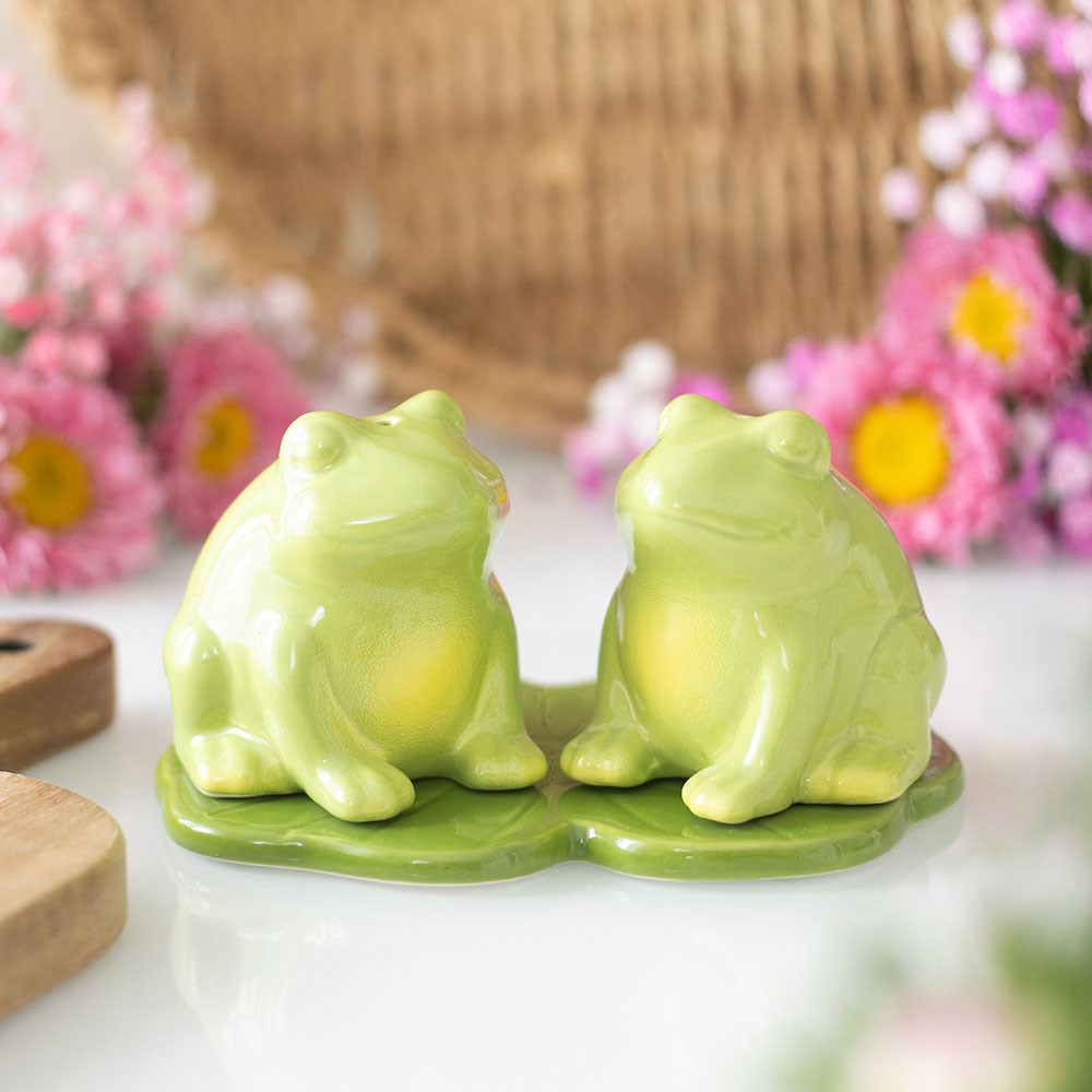 Salière et poivrière grenouille